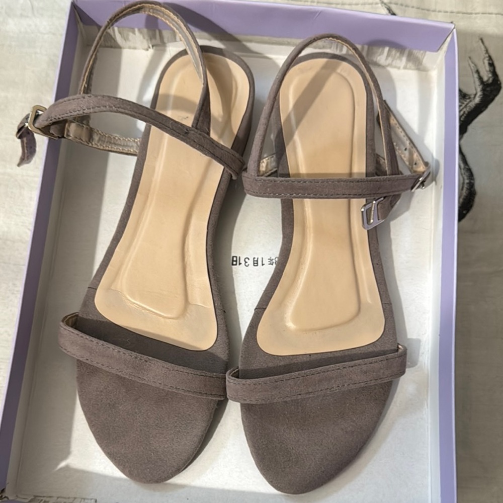 Elegant Gray Women's Sandals